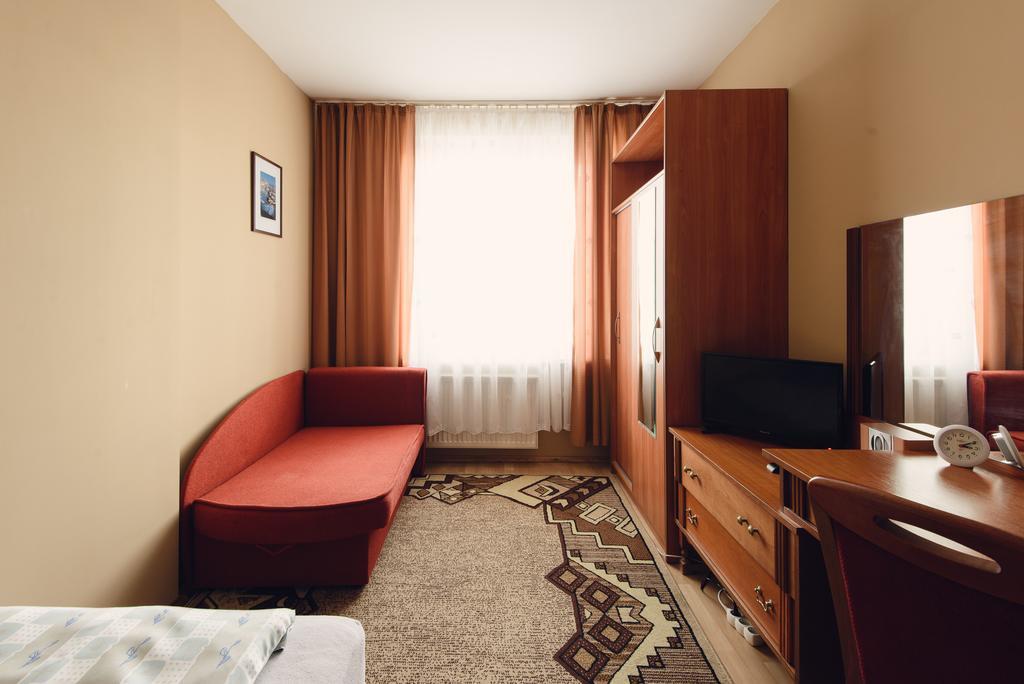 Pokoje Goscinne Akropol Poznań Buitenkant foto